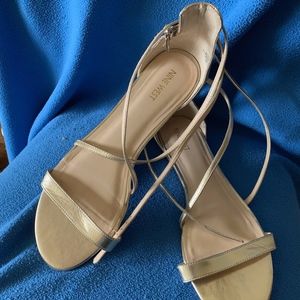 Nine West Gold Flat Strappy Sandals Sz 12M